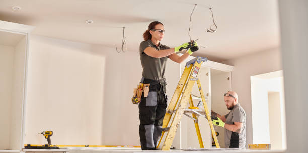 Best Licensed Electrician  in High Rolls, NM